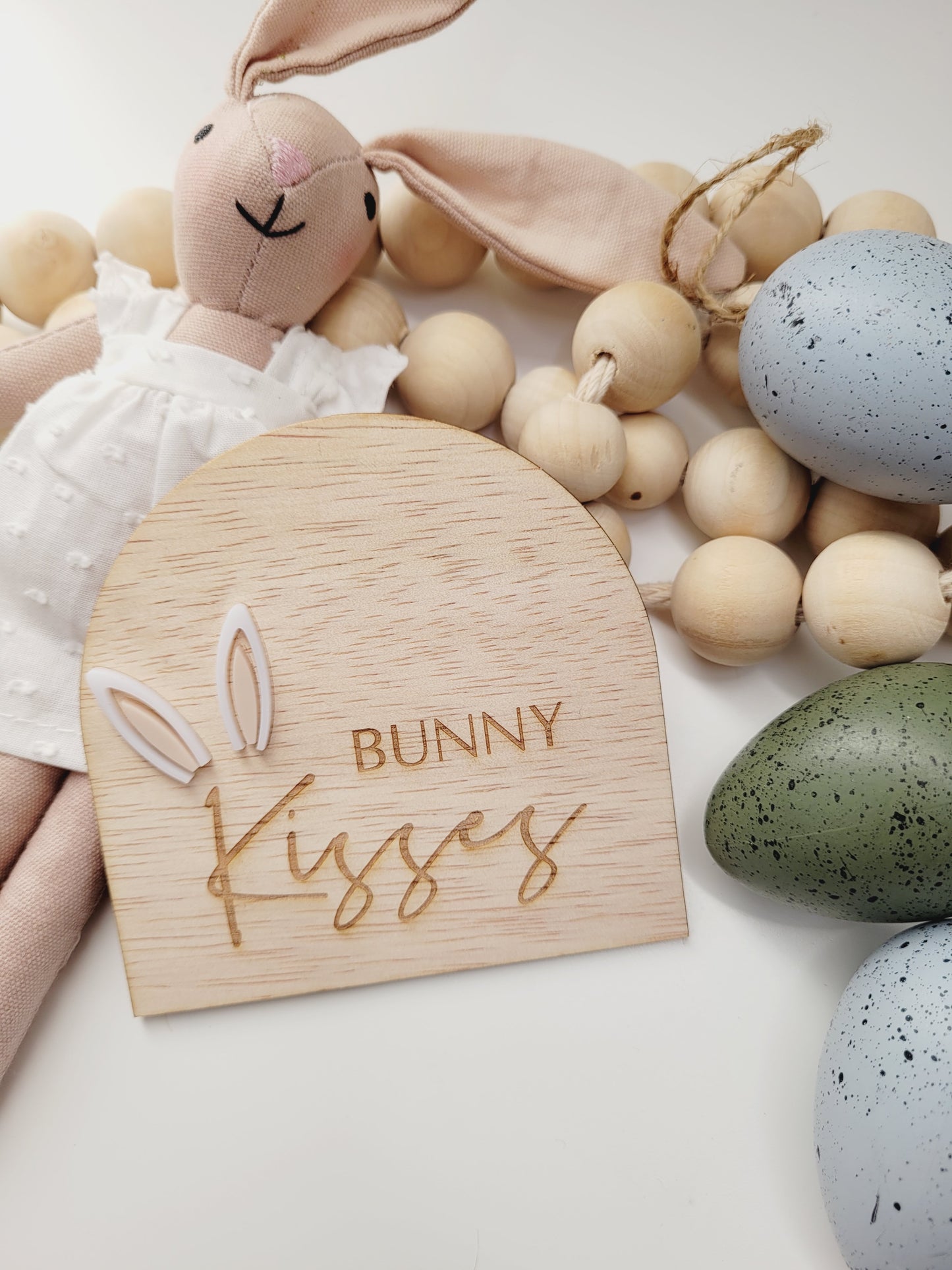 Easter Shelf Plaque