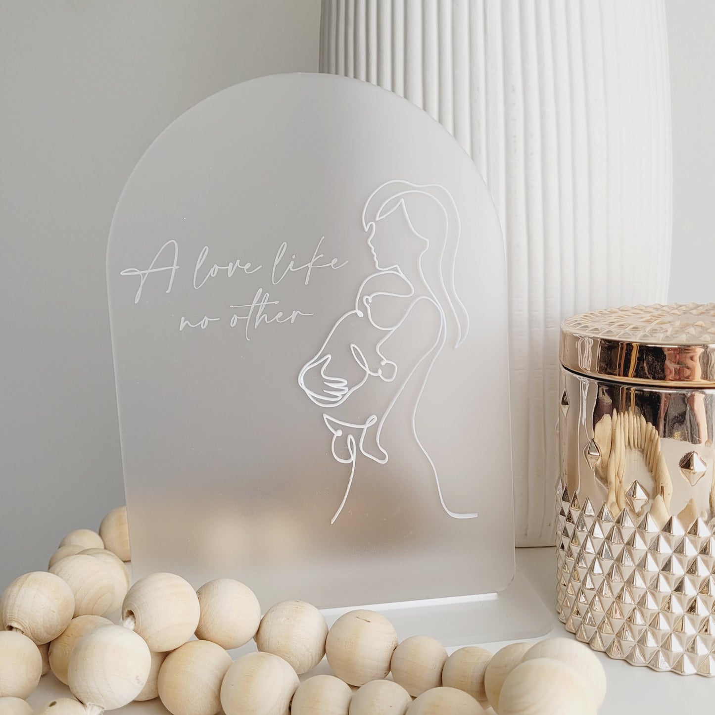 'A love like no other' plaque